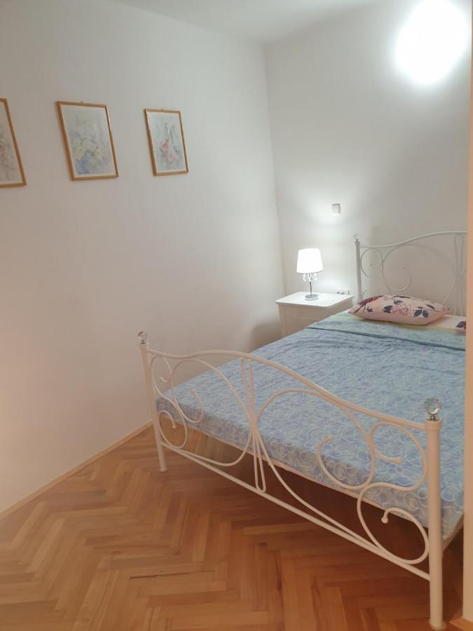 P-e Apartment